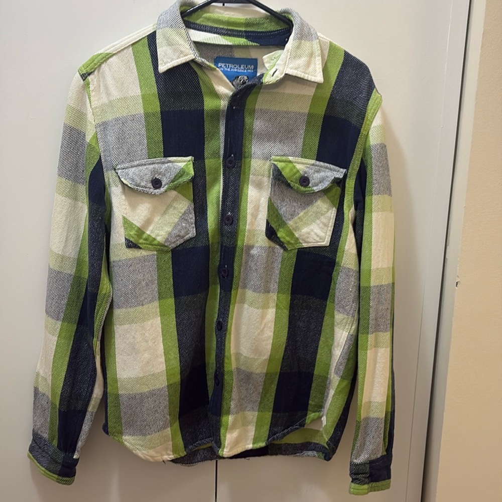 Men’s green and white flannel